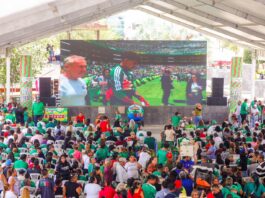 Compartieron emociones del Mundial de Futbol familias reynosenses en la plaza Miguel Hidalgo