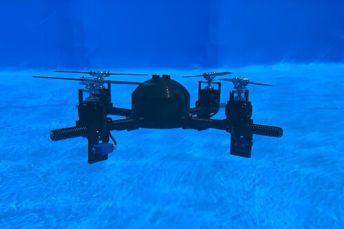 Estudiantes crearon un dron híbrido: vuela por los aires y luego se sumerge sin problemas en el agua
