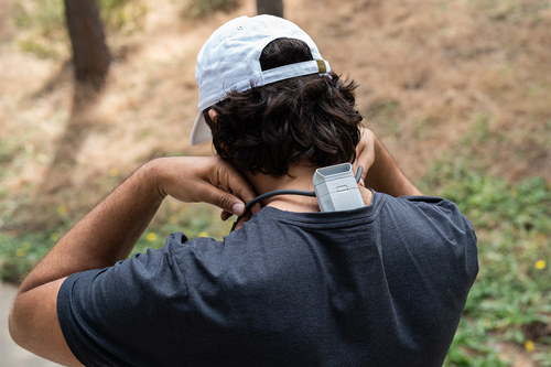 Un aire acondicionado que puedes llevar debajo de la camiseta: así es el Sony REON Pocket Pro Plus