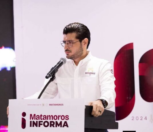 Alcalde de Matamoros atiende a más de 900 familias matamorenses