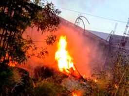 Bomberos reciben reporte de incendio en pastizal que dejo daños