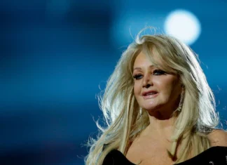 Muere Bonnie Tyler, intérprete de ‘Total Eclipse of the Heart’, a los 75 años