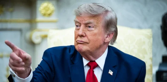 Trump acusa a China de intervenir en elecciones en EU: Hackeo vulneró datos de 220 millones de personas