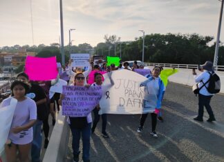 Exigen justicia para Dafne, bloquean Puente Tampico