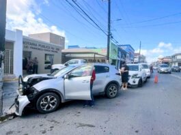 Se impactan unidades en la “Charco”