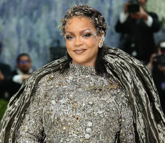 Rihanna regresa por sorpresa a los escenarios junto a Jay-Z tras años de ausencia