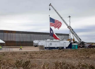 Avanza el muro en Texas: el DHS usa una exención legal para acelerar las obras en Big Bend y Del Rio