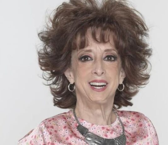 María Elena Saldaña rompe el silencio y revela que padece una enfermedad incurable que ha afectado su movilidad