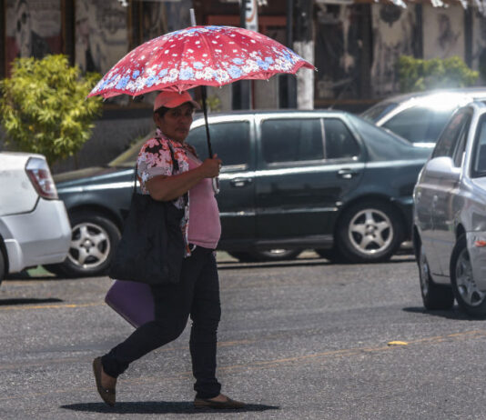 Atiende PC a 350 personas por día con agua y atenciones; ante cercanía de la Canícula