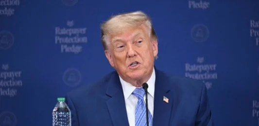 Trump amenaza con usar activos iraníes para cubrir daños a buques y cargamentos