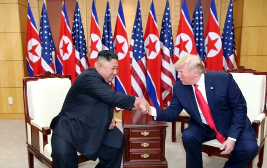 Trump se ‘acerca’ a Kim Jong-un para presionar a Corea del Sur en comercio y seguridad