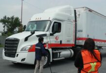 Inicia 3ª generación de conductores de camiones de carga en el Cecati 193