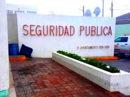 Arrestan a sujeto por molestar a su familia
