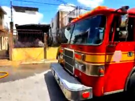 Bomberos acuden a incendio en vivienda en la zona Centro