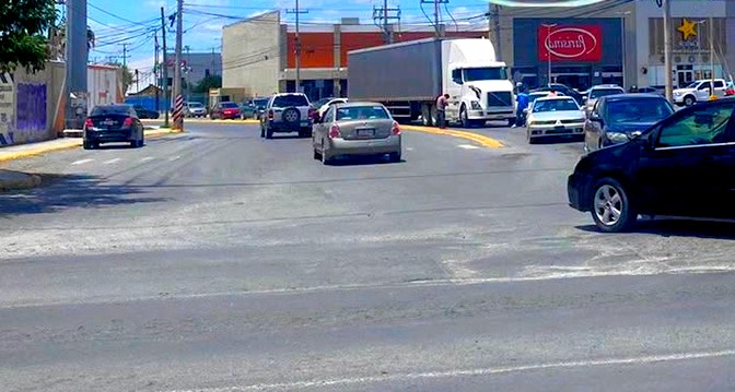 Chocan en carretera a San Fernando y dejan daños materiales