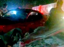 Encontronazo deja lesionados, y daños materiales en tétrica carretera