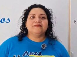 Reportan bajas ventas de uniformes escolares