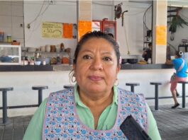 Retiran líneas del área gastronómica del mercado tras diálogo con locatarios