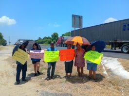 Bloquean Libramiento Poniente habitantes de la Fernando San Pedro; piden a CAPUFE que no le cierre el acceso a su colonia
