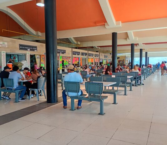 Para poner orden esta noche inician con señalización en el área gastronómica del Mercado Municipal de Tampico