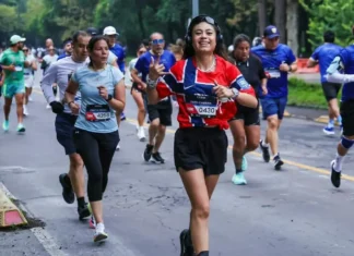 Con toda la actitud: Runners corrieron por reforma con mucha emoción y sentimientos de por medio