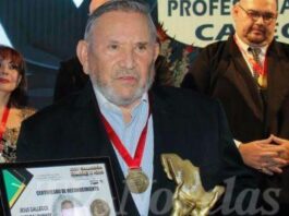 Muere Chucho Gallegos, fundador de TVyNovelas, a los 84 años