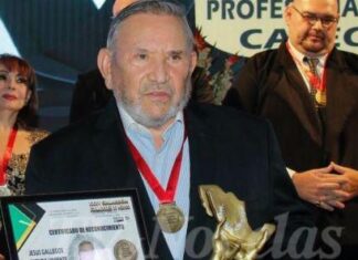 Muere Chucho Gallegos, fundador de TVyNovelas, a los 84 años