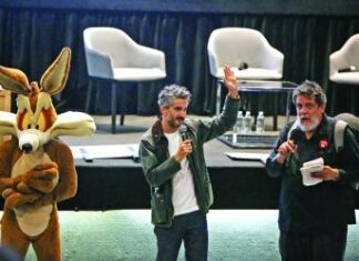¡México ayuda al rescate de Coyote vs. Acme! Dave Green celebra en Cineteca la taquilla de 100 mdd