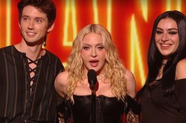Madonna arrasa con siete premios en los MTV VMAs 2026 ; Taylor Swift hace historia