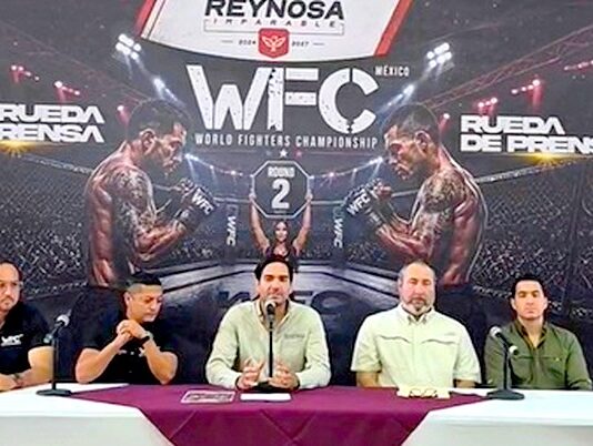 Alcalde Carlos Peña Ortiz invita a función de artes marciales mixtas WFC