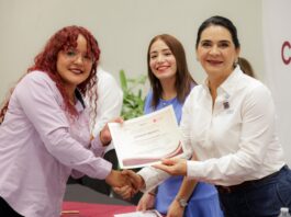 Mónica Villarreal reconoce e impulsa a 550 mujeres por concluir cursos de capacitación
