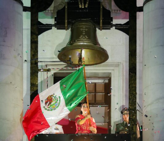 Celebra Mónica Villarreal junto a más de 22 mil tampiqueños el Grito de Independencia