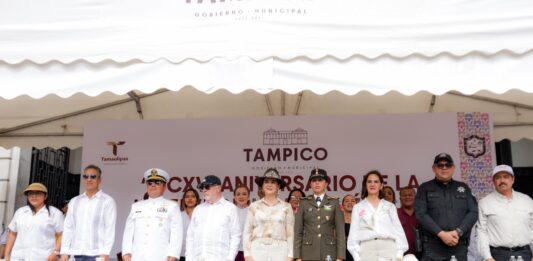 Más de 3 mil participan en el desfile cívico militar en Tampico