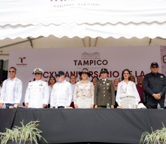 Más de 3 mil participan en el desfile cívico militar en Tampico