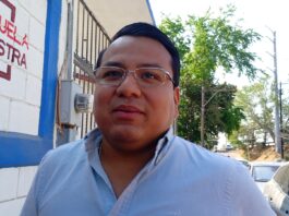 Regidor acude a kínder para apoyarlos con diversas acciones y evitar que nuevamente se vuelvan a robar el cableado eléctrico