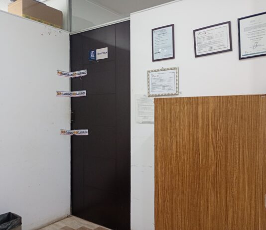 Sigue clausurada la Dirección del Centro de Salud de Tampico, pero esto no ha impedido que trabajen