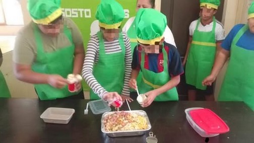 Promueve DEMA convivencia y habilidades para la vida mediante curso de cocina en Reynosa