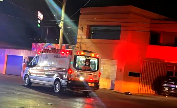 Unidad medica auxilia a motociclista lesionado (1)
