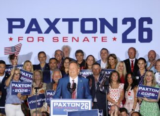 Primera demanda a Texas por muerte de una mujer a la que se le negó un aborto, complica candidatura de Paxton al Senado