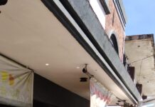 Camión choca contra el restaurante el Flamingo