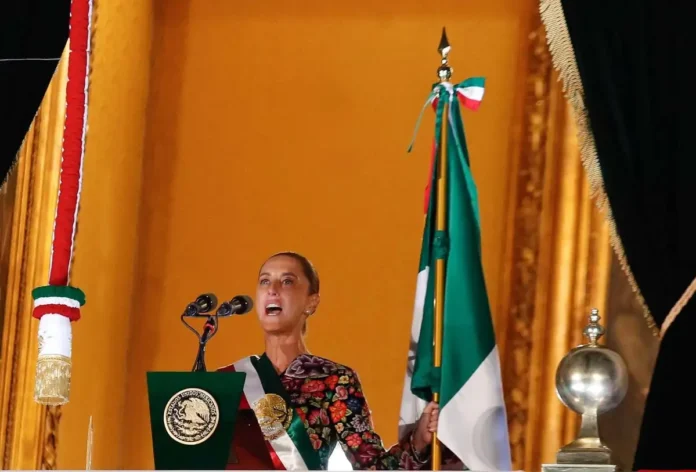 claudia-sheinbaum-cimbra-al-zocalo-con-su-segundo-grito-de-independencia_c5a076d7-2f26-4649-ab21-4245f1a2a81d_media