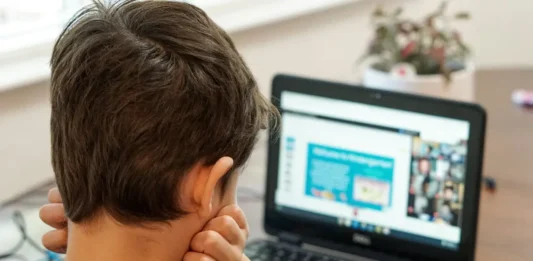 Explotación infantil digital: así operan las redes criminales en WhatsApp y Facebook en CDMX