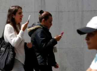 México reutiliza 70% de sus celulares y supera a Estados Unidos y Canadá