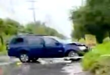 Aparatoso accidente deja cuantiosos daños materiales