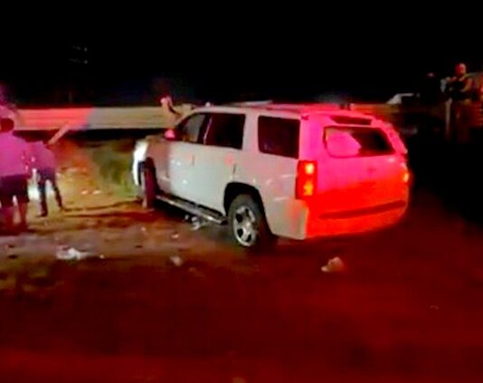 Aparatoso accidente deja lesionados y daños materiales