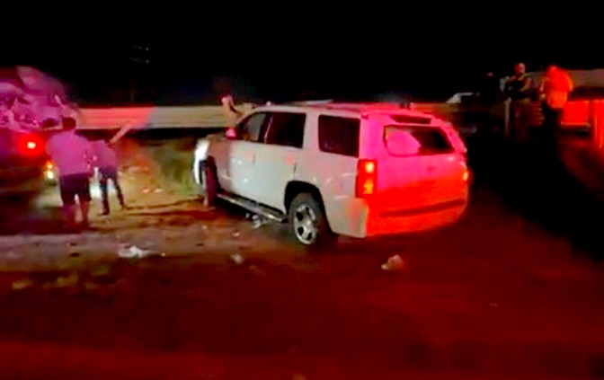 Aparatoso accidente deja lesionados y daños materiales (2)