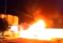 Bomberos sofocan incendios en unidades que dejaron daños materiales