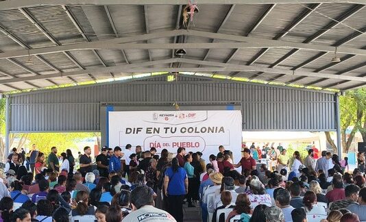 Ciudadanos se benefician con programas en audiencia pública en la Almaguer
