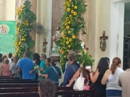 Hoy en su día, devotos de San Judas Tadeo acuden a la Parroquia de San Juan de los Lagos