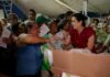 Mónica Villarreal, entrega más de mil equipos de trabajo y apoyo alimentario a despicadoras